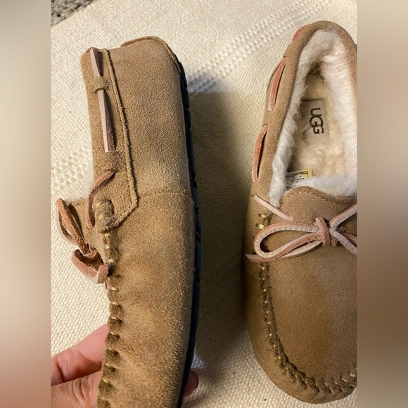Ugg Dakota Slipper size 5 women’s - Picture 2 of 12